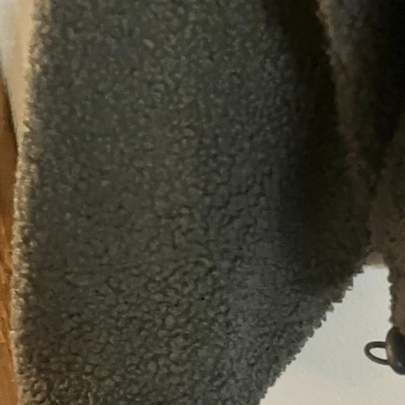 WILD FABLE. - Picture 3 of 3